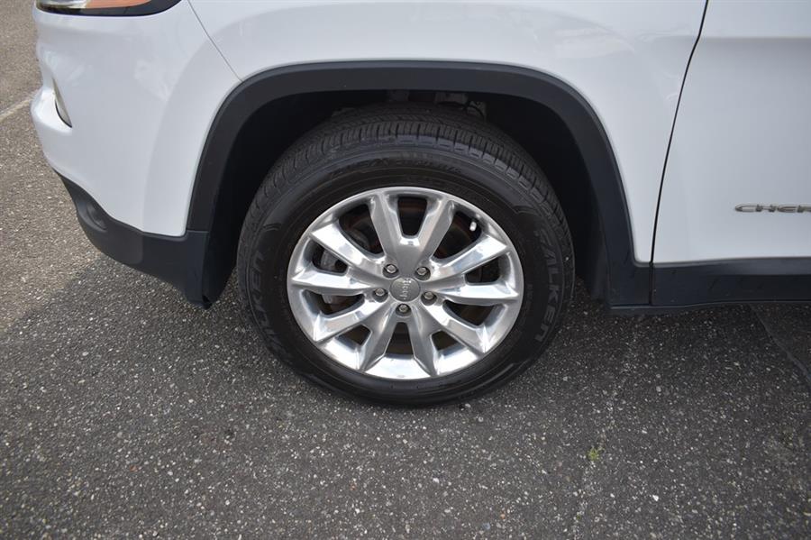 2016 Jeep Cherokee LIMITED, available for sale in Patchogue, New York | 112 Auto Plaza. Patchogue, New York 2016 Jeep Cherokee LIMITED, available for sale in Patchogue, New York | 112 Auto Plaza. Patchogue, New York