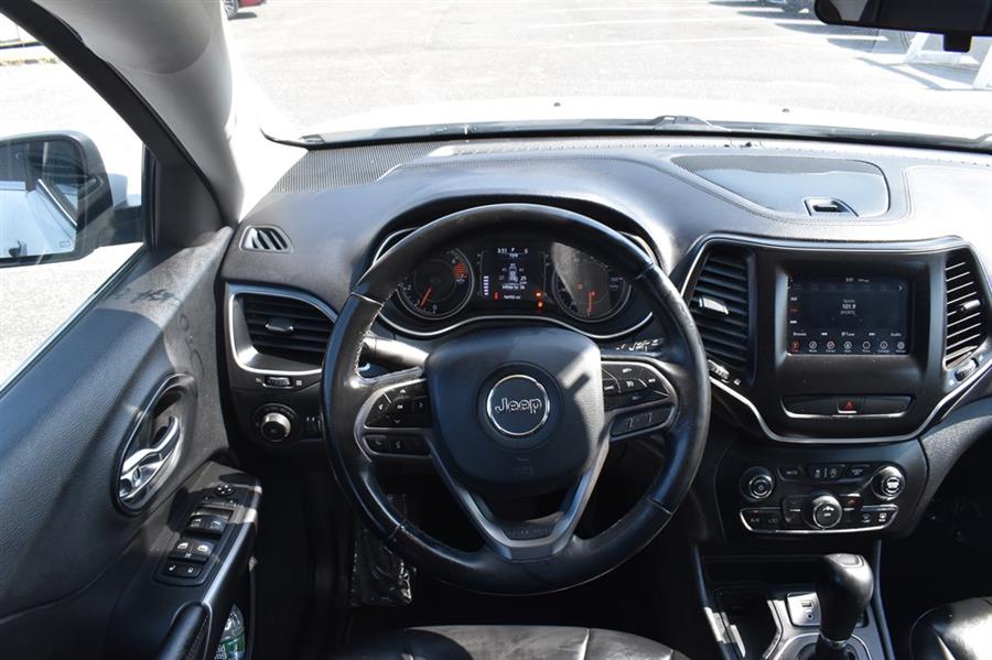 2019 Jeep Cherokee LATITUDE PLUS, available for sale in Patchogue, New York | 112 Auto Plaza. Patchogue, New York 2019 Jeep Cherokee LATITUDE PLUS, available for sale in Patchogue, New York | 112 Auto Plaza. Patchogue, New York