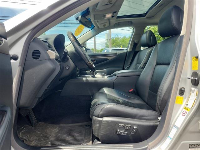 2015 Lexus Ls 460, available for sale in Stratford, Connecticut | Wiz Leasing Inc. Stratford, Connecticut 2015 Lexus Ls 460, available for sale in Stratford, Connecticut | Wiz Leasing Inc. Stratford, Connecticut
