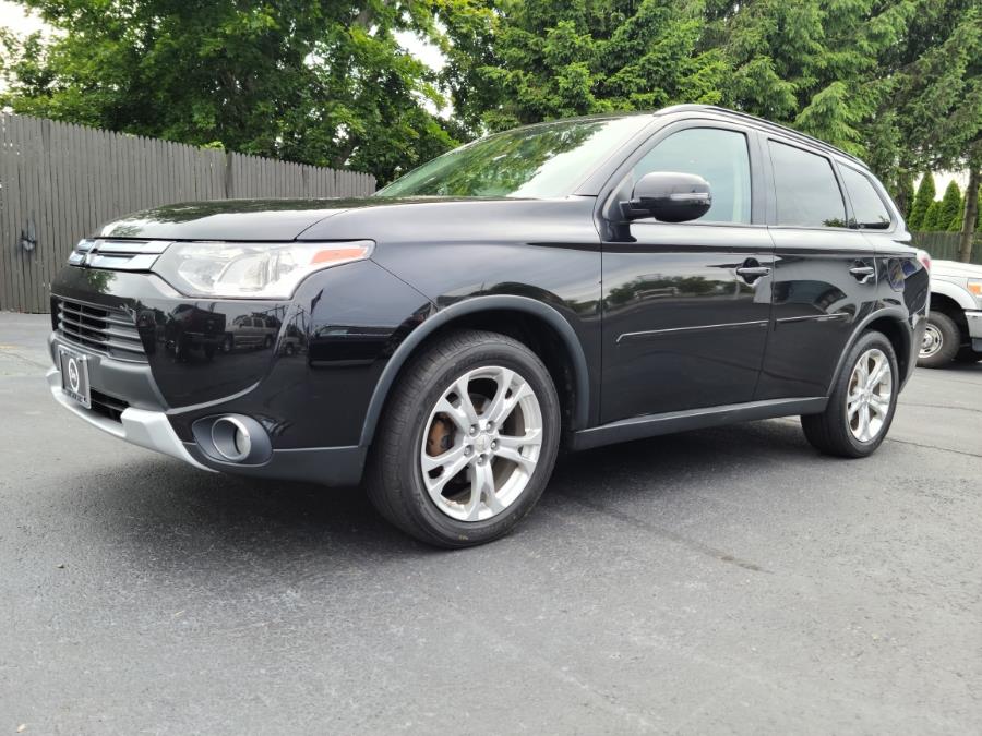 2015 Mitsubishi Outlander 4WD 4dr SE, available for sale in Milford, Connecticut | Chip's Auto Sales Inc. Milford, Connecticut