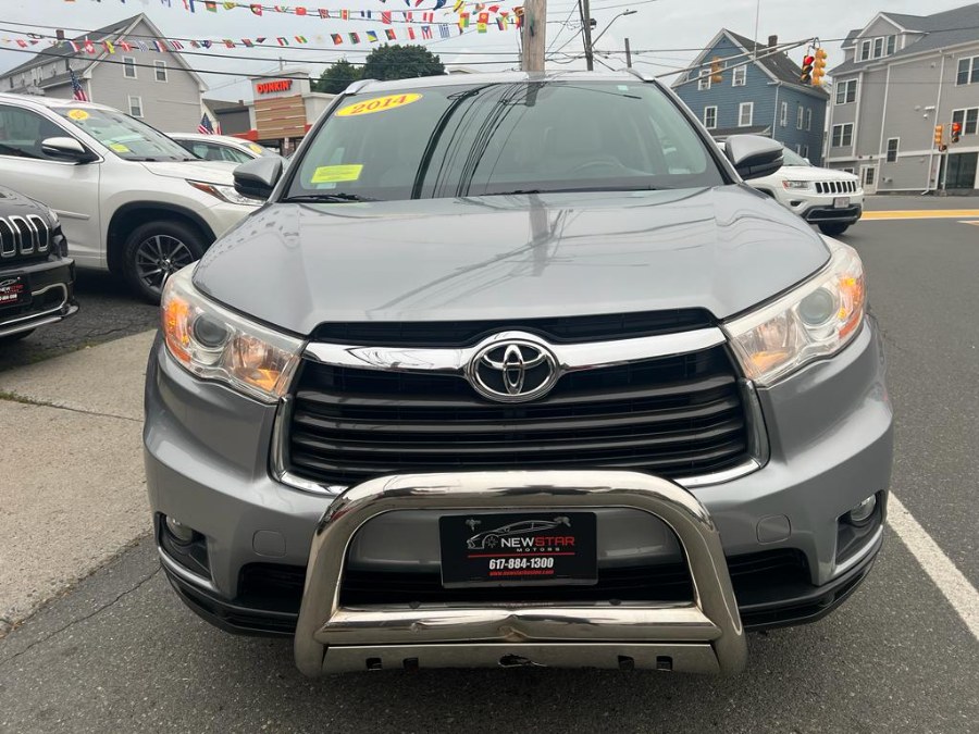 2014 Toyota Highlander AWD 4dr V6 XLE (Natl), available for sale in Peabody, Massachusetts | New Star Motors. Peabody, Massachusetts 2014 Toyota Highlander AWD 4dr V6 XLE (Natl), available for sale in Peabody, Massachusetts | New Star Motors. Peabody, Massachusetts