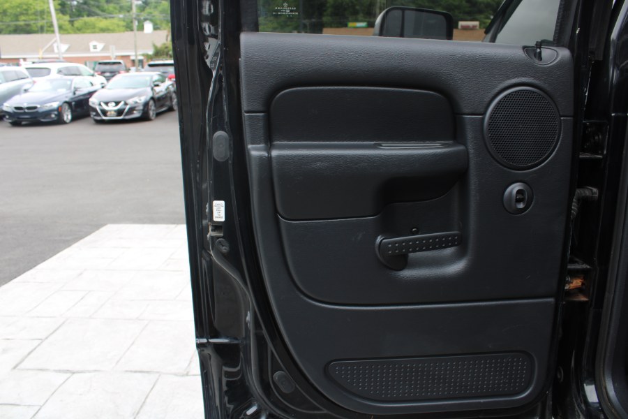 2004 Dodge Ram 2500 4dr Quad Cab 160.5" WB 4WD SLT, available for sale in Plantsville, Connecticut | Auto House of Luxury. Plantsville, Connecticut 2004 Dodge Ram 2500 4dr Quad Cab 160.5" WB 4WD SLT, available for sale in Plantsville, Connecticut | Auto House of Luxury. Plantsville, Connecticut