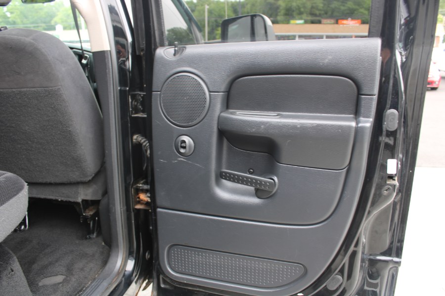 2004 Dodge Ram 2500 4dr Quad Cab 160.5" WB 4WD SLT, available for sale in Plantsville, Connecticut | Auto House of Luxury. Plantsville, Connecticut 2004 Dodge Ram 2500 4dr Quad Cab 160.5" WB 4WD SLT, available for sale in Plantsville, Connecticut | Auto House of Luxury. Plantsville, Connecticut