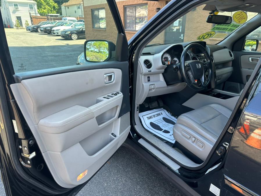 2015 Honda Pilot 4WD 4dr EX-L, available for sale in Revere, Massachusetts | Wonderland Auto. Revere, Massachusetts 2015 Honda Pilot 4WD 4dr EX-L, available for sale in Revere, Massachusetts | Wonderland Auto. Revere, Massachusetts