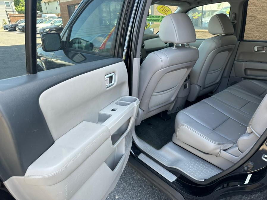 2015 Honda Pilot 4WD 4dr EX-L, available for sale in Revere, Massachusetts | Wonderland Auto. Revere, Massachusetts 2015 Honda Pilot 4WD 4dr EX-L, available for sale in Revere, Massachusetts | Wonderland Auto. Revere, Massachusetts