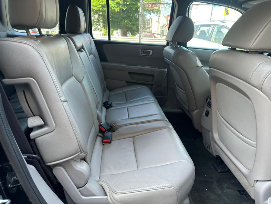 2015 Honda Pilot 4WD 4dr EX-L, available for sale in Revere, Massachusetts | Wonderland Auto. Revere, Massachusetts 2015 Honda Pilot 4WD 4dr EX-L, available for sale in Revere, Massachusetts | Wonderland Auto. Revere, Massachusetts