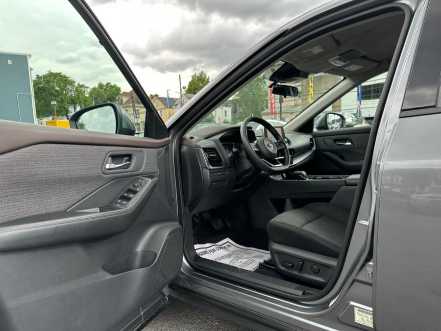 2021 Nissan Rogue AWD SV, available for sale in Irvington , New Jersey | Auto Haus of Irvington Corp. Irvington , New Jersey 2021 Nissan Rogue AWD SV, available for sale in Irvington , New Jersey | Auto Haus of Irvington Corp. Irvington , New Jersey