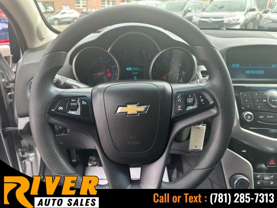 2016 Chevrolet Cruze Limited 4dr Sdn Auto LT w/1LT, available for sale in Malden, Massachusetts | River Auto Sales. Malden, Massachusetts 2016 Chevrolet Cruze Limited 4dr Sdn Auto LT w/1LT, available for sale in Malden, Massachusetts | River Auto Sales. Malden, Massachusetts