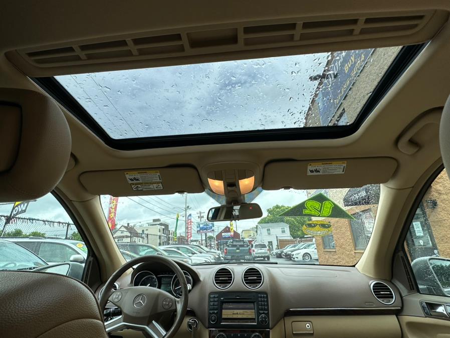 2012 Mercedes-Benz GL-Class 4MATIC 4dr GL450, available for sale in Revere, Massachusetts | Wonderland Auto. Revere, Massachusetts 2012 Mercedes-Benz GL-Class 4MATIC 4dr GL450, available for sale in Revere, Massachusetts | Wonderland Auto. Revere, Massachusetts