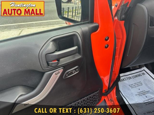 2015 Jeep Wrangler Unlimited 4WD 4dr Sahara, available for sale in Huntington Station, New York | Huntington Auto Mall. Huntington Station, New York 2015 Jeep Wrangler Unlimited 4WD 4dr Sahara, available for sale in Huntington Station, New York | Huntington Auto Mall. Huntington Station, New York