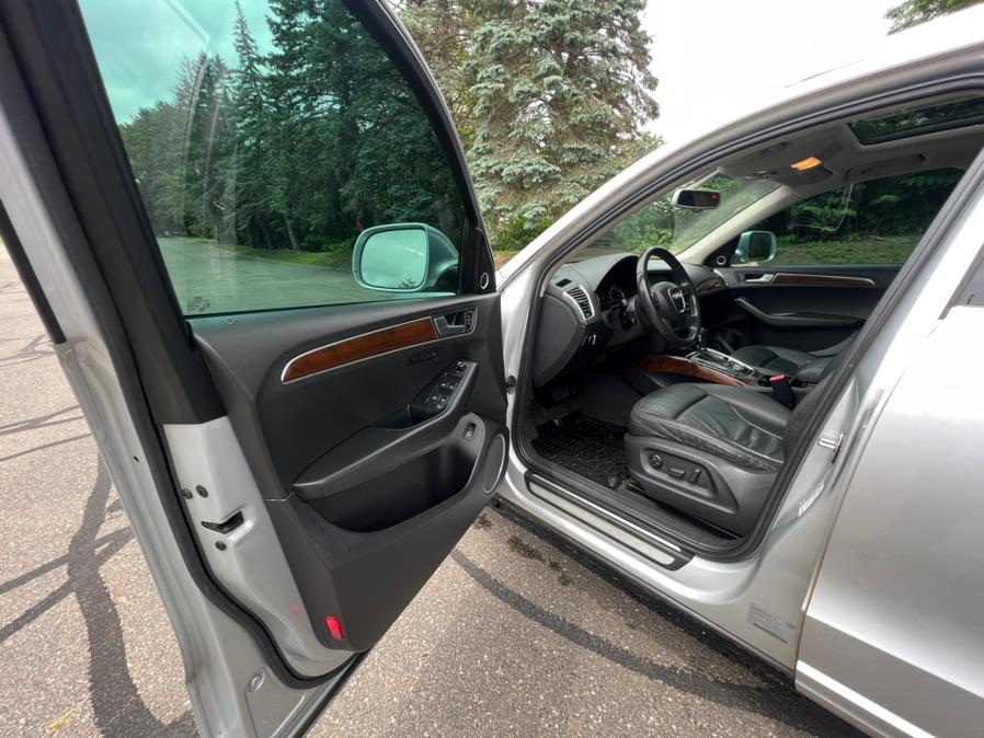 2010 Audi Q5 quattro 4dr Premium Plus, available for sale in Waterbury, Connecticut | Platinum Auto Care. Waterbury, Connecticut 2010 Audi Q5 quattro 4dr Premium Plus, available for sale in Waterbury, Connecticut | Platinum Auto Care. Waterbury, Connecticut