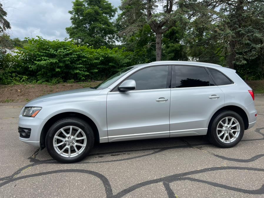 2010 Audi Q5 quattro 4dr Premium Plus, available for sale in Waterbury, Connecticut | Platinum Auto Care. Waterbury, Connecticut 2010 Audi Q5 quattro 4dr Premium Plus, available for sale in Waterbury, Connecticut | Platinum Auto Care. Waterbury, Connecticut