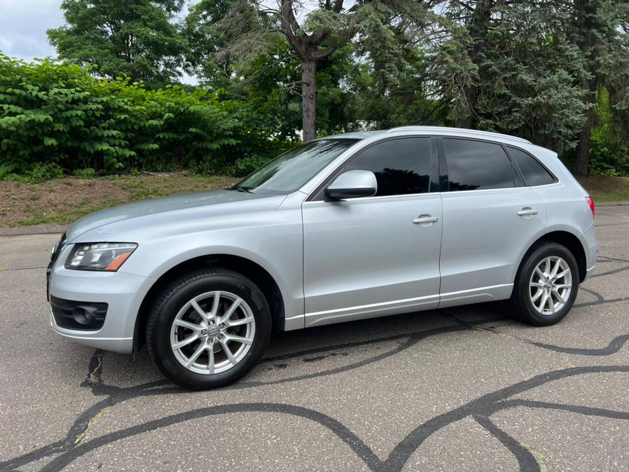 2010 Audi Q5 quattro 4dr Premium Plus, available for sale in Waterbury, Connecticut | Platinum Auto Care. Waterbury, Connecticut 2010 Audi Q5 quattro 4dr Premium Plus, available for sale in Waterbury, Connecticut | Platinum Auto Care. Waterbury, Connecticut