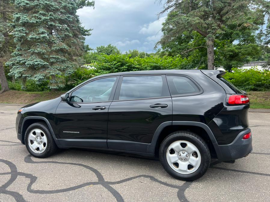 2014 Jeep Cherokee FWD 4dr Sport, available for sale in Waterbury, Connecticut | Platinum Auto Care. Waterbury, Connecticut 2014 Jeep Cherokee FWD 4dr Sport, available for sale in Waterbury, Connecticut | Platinum Auto Care. Waterbury, Connecticut