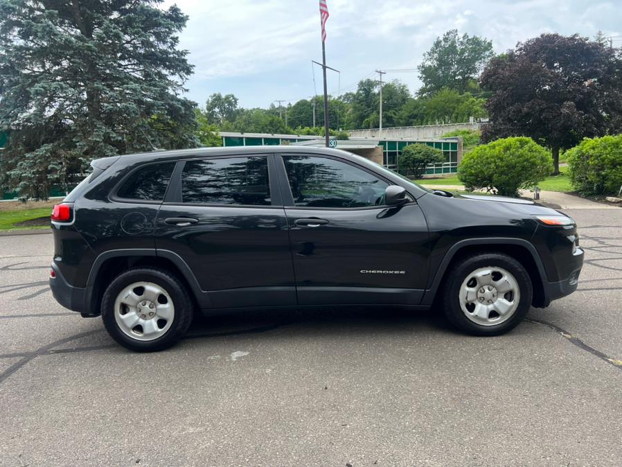 2014 Jeep Cherokee FWD 4dr Sport, available for sale in Waterbury, Connecticut | Platinum Auto Care. Waterbury, Connecticut 2014 Jeep Cherokee FWD 4dr Sport, available for sale in Waterbury, Connecticut | Platinum Auto Care. Waterbury, Connecticut