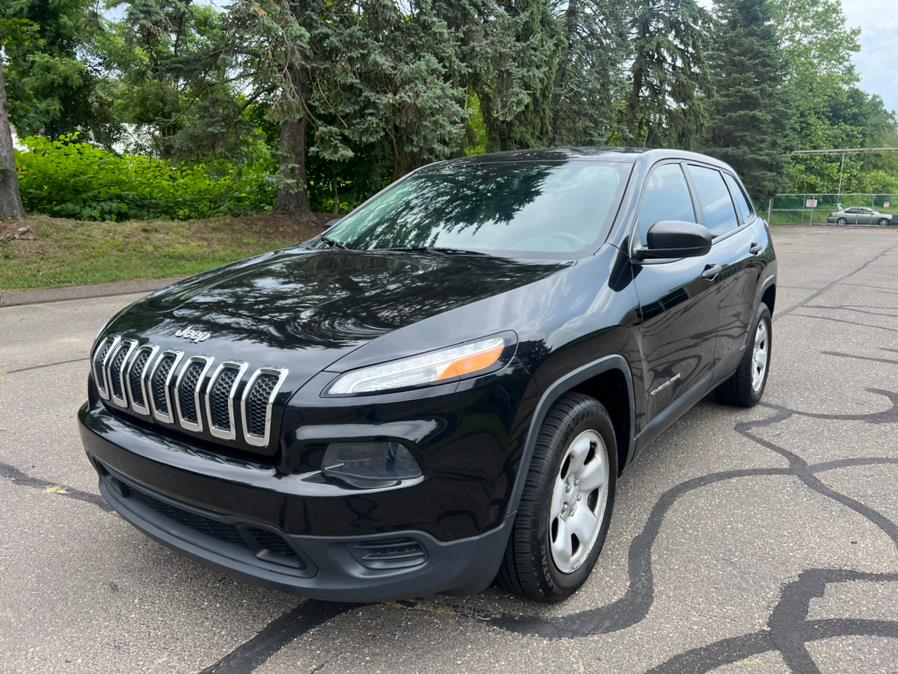 2014 Jeep Cherokee FWD 4dr Sport, available for sale in Waterbury, Connecticut | Platinum Auto Care. Waterbury, Connecticut 2014 Jeep Cherokee FWD 4dr Sport, available for sale in Waterbury, Connecticut | Platinum Auto Care. Waterbury, Connecticut