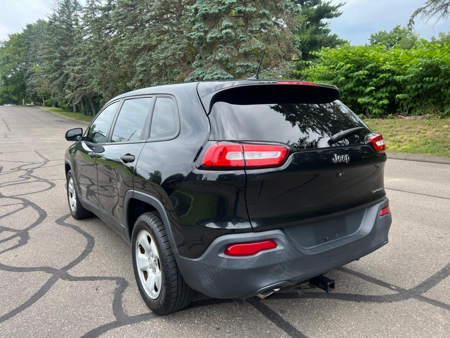 2014 Jeep Cherokee FWD 4dr Sport, available for sale in Waterbury, Connecticut | Platinum Auto Care. Waterbury, Connecticut 2014 Jeep Cherokee FWD 4dr Sport, available for sale in Waterbury, Connecticut | Platinum Auto Care. Waterbury, Connecticut