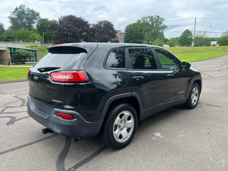 2014 Jeep Cherokee FWD 4dr Sport, available for sale in Waterbury, Connecticut | Platinum Auto Care. Waterbury, Connecticut 2014 Jeep Cherokee FWD 4dr Sport, available for sale in Waterbury, Connecticut | Platinum Auto Care. Waterbury, Connecticut
