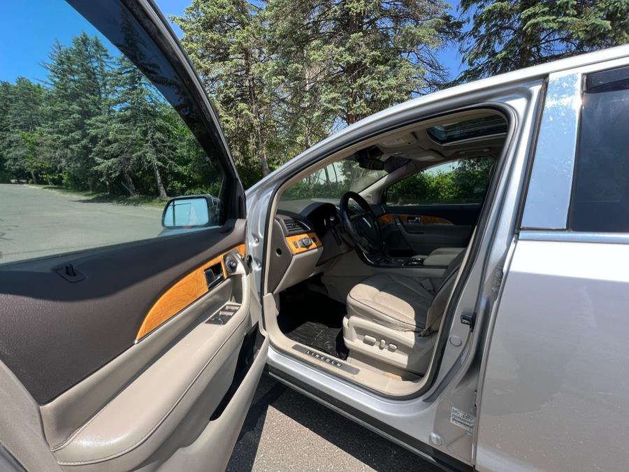 2013 Lincoln MKX AWD 4dr, available for sale in Waterbury, Connecticut | Platinum Auto Care. Waterbury, Connecticut 2013 Lincoln MKX AWD 4dr, available for sale in Waterbury, Connecticut | Platinum Auto Care. Waterbury, Connecticut