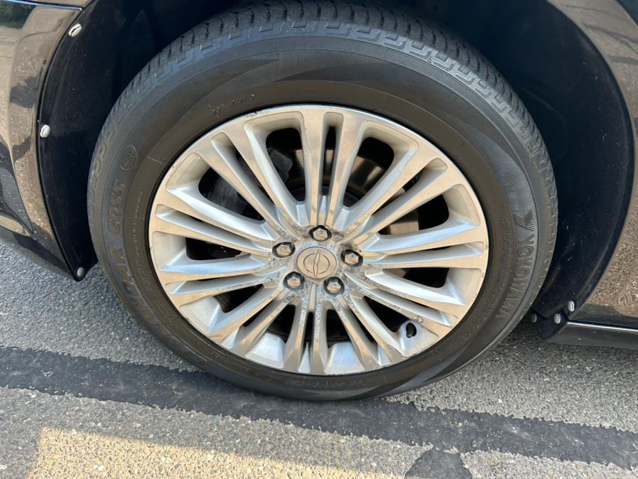 2012 Chrysler 300 4dr Sdn V6 Limited AWD, available for sale in Waterbury, Connecticut | Platinum Auto Care. Waterbury, Connecticut 2012 Chrysler 300 4dr Sdn V6 Limited AWD, available for sale in Waterbury, Connecticut | Platinum Auto Care. Waterbury, Connecticut