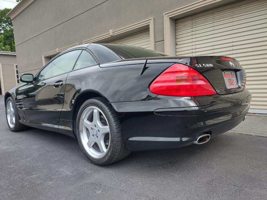 2003 Mercedes-Benz SL-Class 2dr Roadster 5.0L, available for sale in Wantagh, New York | Alpine Motors Inc. Wantagh, New York 2003 Mercedes-Benz SL-Class 2dr Roadster 5.0L, available for sale in Wantagh, New York | Alpine Motors Inc. Wantagh, New York