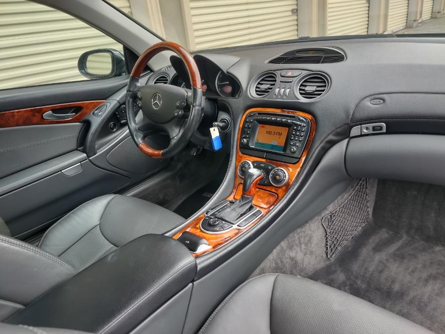 2003 Mercedes-Benz SL-Class 2dr Roadster 5.0L, available for sale in Wantagh, New York | Alpine Motors Inc. Wantagh, New York 2003 Mercedes-Benz SL-Class 2dr Roadster 5.0L, available for sale in Wantagh, New York | Alpine Motors Inc. Wantagh, New York