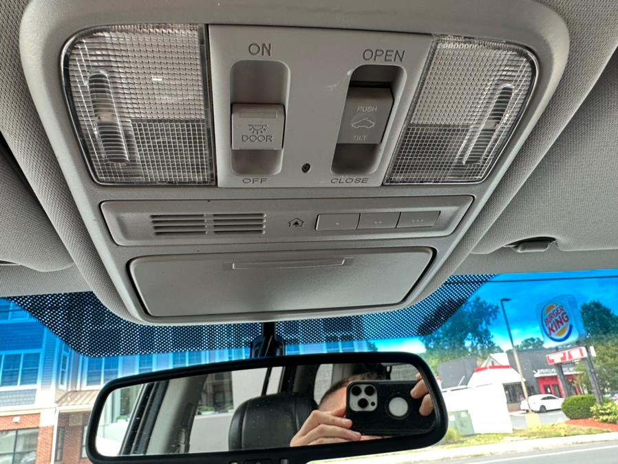 2012 Honda Pilot 4WD 4dr Touring w/RES & Navi, available for sale in Manchester, Connecticut | Carsonmain LLC. Manchester, Connecticut 2012 Honda Pilot 4WD 4dr Touring w/RES & Navi, available for sale in Manchester, Connecticut | Carsonmain LLC. Manchester, Connecticut