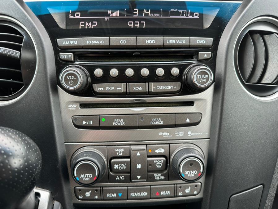 2012 Honda Pilot 4WD 4dr Touring w/RES & Navi, available for sale in Manchester, Connecticut | Carsonmain LLC. Manchester, Connecticut 2012 Honda Pilot 4WD 4dr Touring w/RES & Navi, available for sale in Manchester, Connecticut | Carsonmain LLC. Manchester, Connecticut