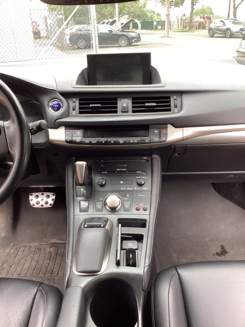 2015 Lexus CT 200h 5dr Sdn Hybrid, available for sale in New Haven, Connecticut | Unique Auto Sales LLC. New Haven, Connecticut 2015 Lexus CT 200h 5dr Sdn Hybrid, available for sale in New Haven, Connecticut | Unique Auto Sales LLC. New Haven, Connecticut