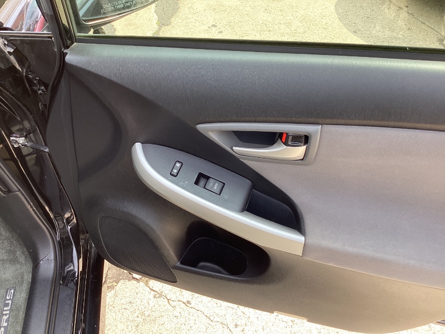 2013 Toyota Prius 5dr HB Five (Natl), available for sale in New Haven, Connecticut | Unique Auto Sales LLC. New Haven, Connecticut 2013 Toyota Prius 5dr HB Five (Natl), available for sale in New Haven, Connecticut | Unique Auto Sales LLC. New Haven, Connecticut
