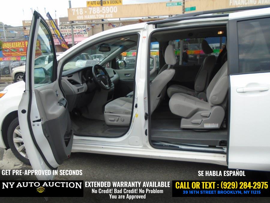 2017 Toyota Sienna LE AWD 7-Passenger (Natl), available for sale in Brooklyn, New York | NY Auto Auction. Brooklyn, New York 2017 Toyota Sienna LE AWD 7-Passenger (Natl), available for sale in Brooklyn, New York | NY Auto Auction. Brooklyn, New York