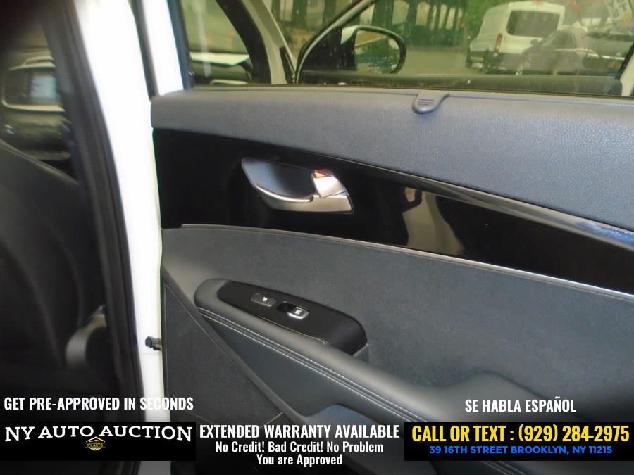 2016 Kia Sorento AWD 4dr 3.3L SXL, available for sale in Brooklyn, New York | NY Auto Auction. Brooklyn, New York 2016 Kia Sorento AWD 4dr 3.3L SXL, available for sale in Brooklyn, New York | NY Auto Auction. Brooklyn, New York