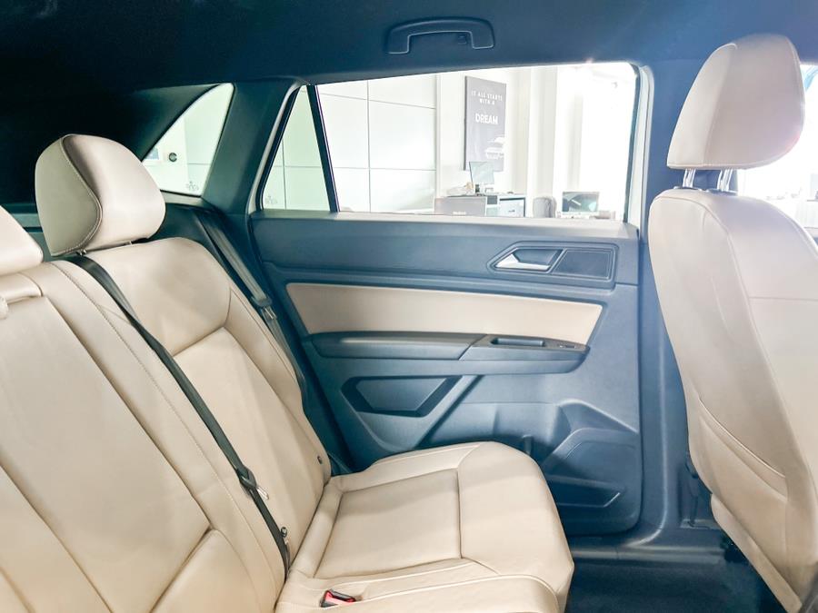 2020 Volkswagen Atlas Cross Sport 2.0T SE, available for sale in Franklin Square, New York | Luxury Motor Club. Franklin Square, New York 2020 Volkswagen Atlas Cross Sport 2.0T SE, available for sale in Franklin Square, New York | Luxury Motor Club. Franklin Square, New York