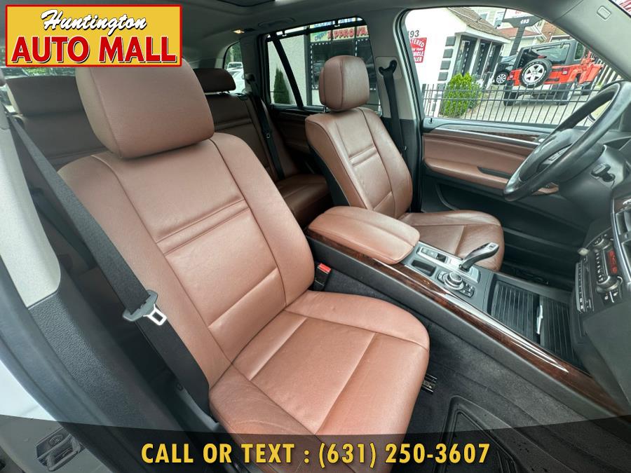 2013 BMW X5 AWD 4dr xDrive35i Premium, available for sale in Huntington Station, New York | Huntington Auto Mall. Huntington Station, New York 2013 BMW X5 AWD 4dr xDrive35i Premium, available for sale in Huntington Station, New York | Huntington Auto Mall. Huntington Station, New York
