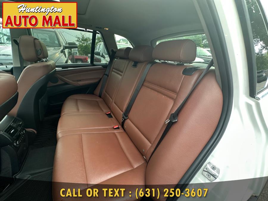 2013 BMW X5 AWD 4dr xDrive35i Premium, available for sale in Huntington Station, New York | Huntington Auto Mall. Huntington Station, New York 2013 BMW X5 AWD 4dr xDrive35i Premium, available for sale in Huntington Station, New York | Huntington Auto Mall. Huntington Station, New York