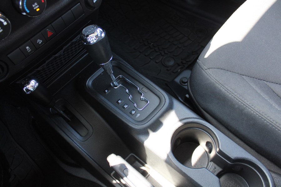 2016 Jeep Wrangler Unlimited 4WD 4dr Sport, available for sale in Deer Park, New York | Car Tec Enterprise Leasing & Sales LLC. Deer Park, New York 2016 Jeep Wrangler Unlimited 4WD 4dr Sport, available for sale in Deer Park, New York | Car Tec Enterprise Leasing & Sales LLC. Deer Park, New York