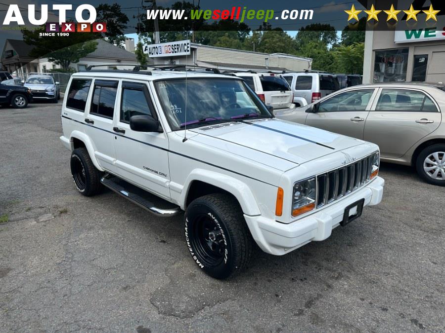 Used 1998 Jeep Cherokee in Huntington, New York | Auto Expo. Huntington, New York