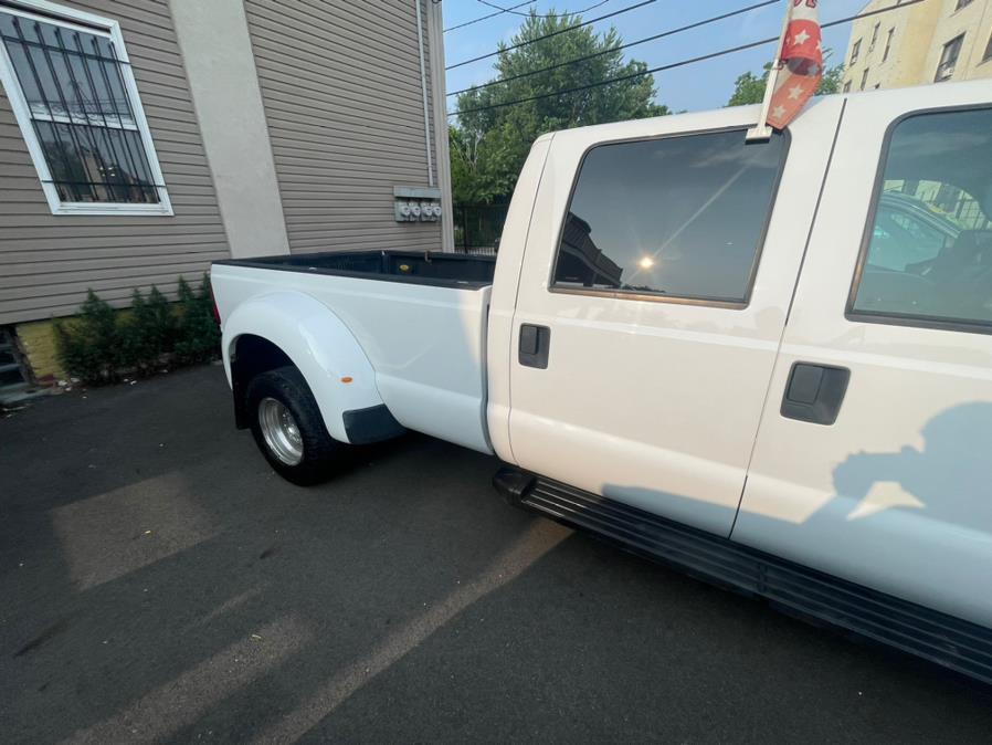 2015 Ford Super Duty F-350 DRW 4WD Crew Cab 172" XLT, available for sale in Irvington, New Jersey | Elis Motors Corp. Irvington, New Jersey 2015 Ford Super Duty F-350 DRW 4WD Crew Cab 172" XLT, available for sale in Irvington, New Jersey | Elis Motors Corp. Irvington, New Jersey