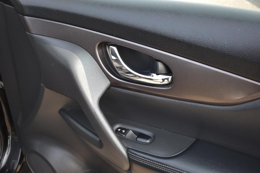 2016 Nissan Rogue S, available for sale in Patchogue, New York | 112 Auto Plaza. Patchogue, New York 2016 Nissan Rogue S, available for sale in Patchogue, New York | 112 Auto Plaza. Patchogue, New York