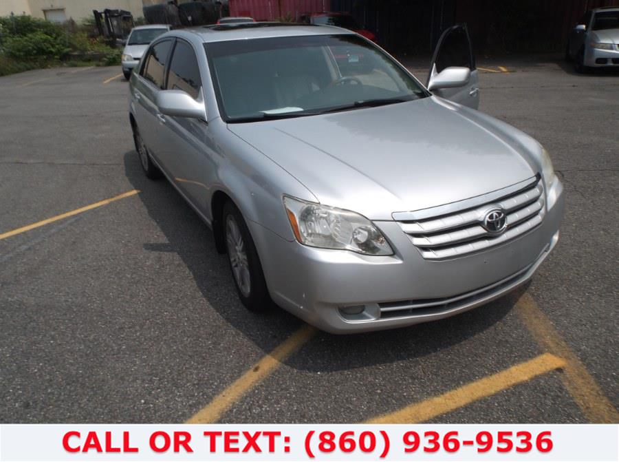 Used 2005 Toyota Avalon in Hartford, Connecticut | Lee Motors Sales Inc. Hartford, Connecticut