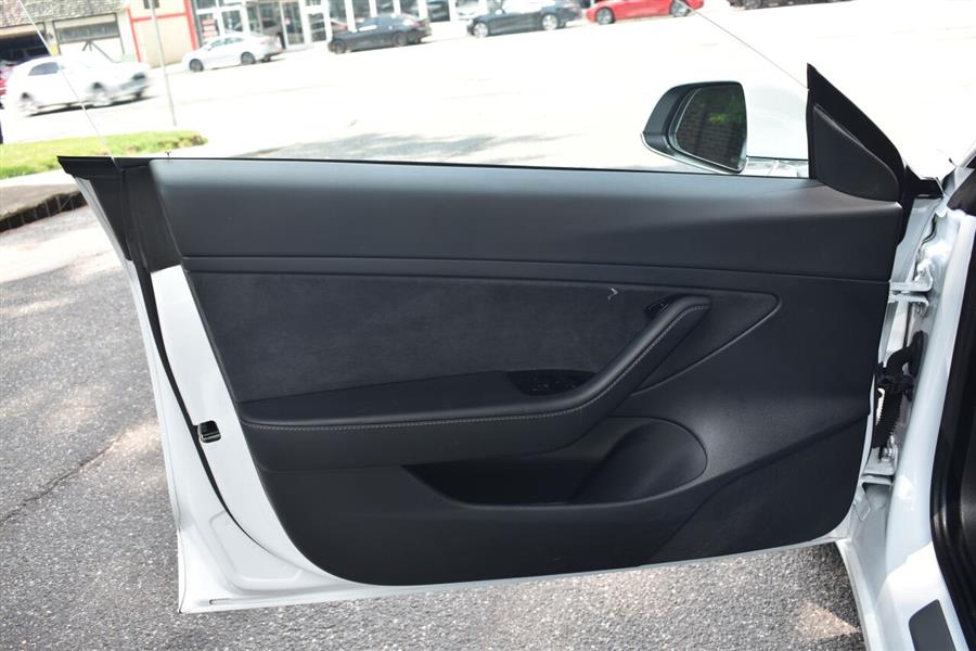2020 Tesla Model 3 Standard Range Plus 4dr Sedan, available for sale in Great Neck, New York | Camy Cars. Great Neck, New York 2020 Tesla Model 3 Standard Range Plus 4dr Sedan, available for sale in Great Neck, New York | Camy Cars. Great Neck, New York