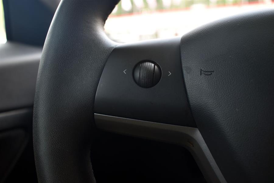 2020 Tesla Model 3 Standard Range Plus 4dr Sedan, available for sale in Great Neck, New York | Camy Cars. Great Neck, New York 2020 Tesla Model 3 Standard Range Plus 4dr Sedan, available for sale in Great Neck, New York | Camy Cars. Great Neck, New York