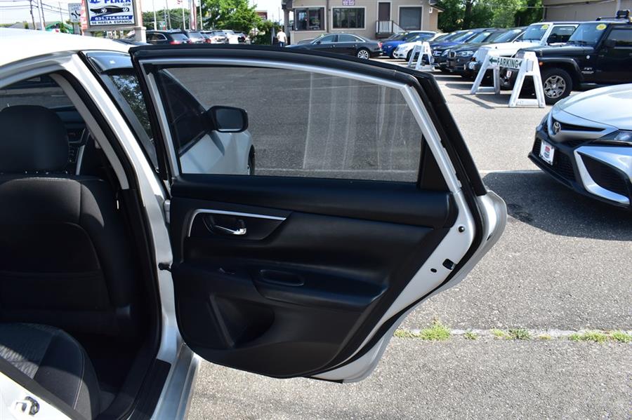 2017 Nissan Altima 2.5, available for sale in Patchogue, New York | 112 Auto Plaza. Patchogue, New York 2017 Nissan Altima 2.5, available for sale in Patchogue, New York | 112 Auto Plaza. Patchogue, New York