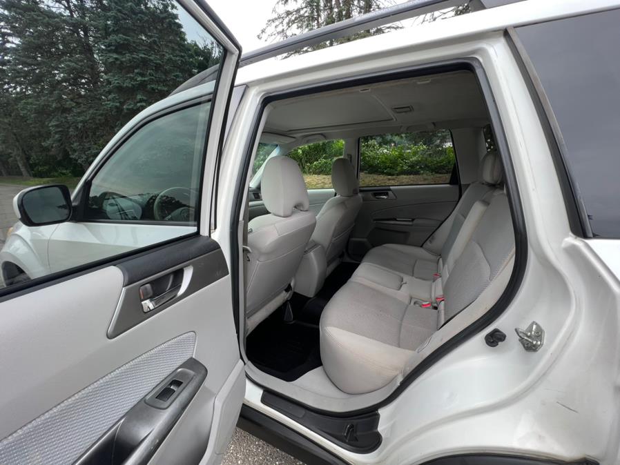 2011 Subaru Forester 4dr Man 2.5X Premium w/All-Weather Pkg, available for sale in Waterbury, Connecticut | Platinum Auto Care. Waterbury, Connecticut 2011 Subaru Forester 4dr Man 2.5X Premium w/All-Weather Pkg, available for sale in Waterbury, Connecticut | Platinum Auto Care. Waterbury, Connecticut