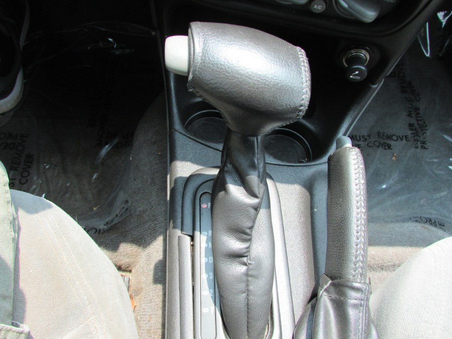 2005 Pontiac Grand Am 2dr Cpe GT1, available for sale in East Windsor, Connecticut | United Auto Sales of E Windsor, Inc. East Windsor, Connecticut 2005 Pontiac Grand Am 2dr Cpe GT1, available for sale in East Windsor, Connecticut | United Auto Sales of E Windsor, Inc. East Windsor, Connecticut