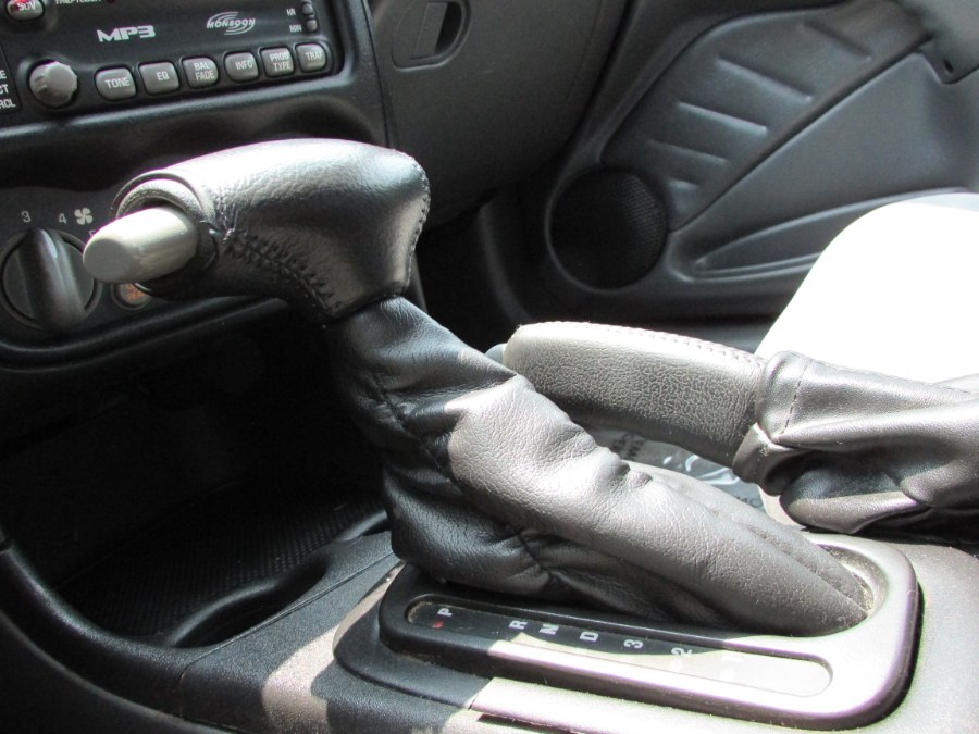 2005 Pontiac Grand Am 2dr Cpe GT1, available for sale in East Windsor, Connecticut | United Auto Sales of E Windsor, Inc. East Windsor, Connecticut 2005 Pontiac Grand Am 2dr Cpe GT1, available for sale in East Windsor, Connecticut | United Auto Sales of E Windsor, Inc. East Windsor, Connecticut