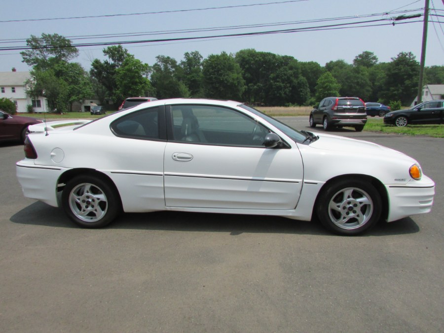 2005 Pontiac Grand Am 2dr Cpe GT1, available for sale in East Windsor, Connecticut | United Auto Sales of E Windsor, Inc. East Windsor, Connecticut 2005 Pontiac Grand Am 2dr Cpe GT1, available for sale in East Windsor, Connecticut | United Auto Sales of E Windsor, Inc. East Windsor, Connecticut