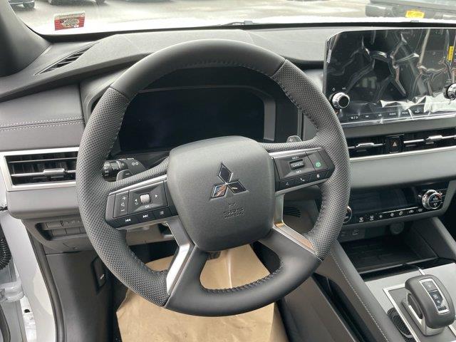 2023 Mitsubishi Outlander SE Black Edition, available for sale in Great Neck, New York | Camy Cars. Great Neck, New York 2023 Mitsubishi Outlander SE Black Edition, available for sale in Great Neck, New York | Camy Cars. Great Neck, New York