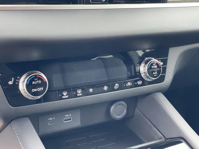 2023 Mitsubishi Outlander SE Black Edition, available for sale in Great Neck, New York | Camy Cars. Great Neck, New York 2023 Mitsubishi Outlander SE Black Edition, available for sale in Great Neck, New York | Camy Cars. Great Neck, New York