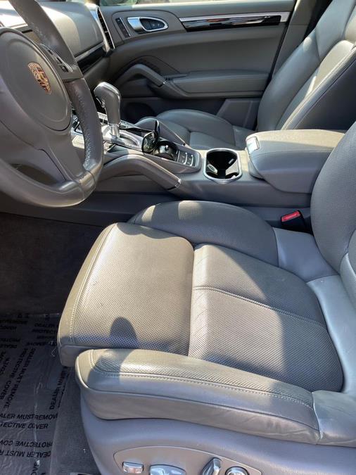 2013 Porsche Cayenne AWD 4dr Tiptronic, available for sale in Jersey City, New Jersey | Car Valley Group. Jersey City, New Jersey 2013 Porsche Cayenne AWD 4dr Tiptronic, available for sale in Jersey City, New Jersey | Car Valley Group. Jersey City, New Jersey